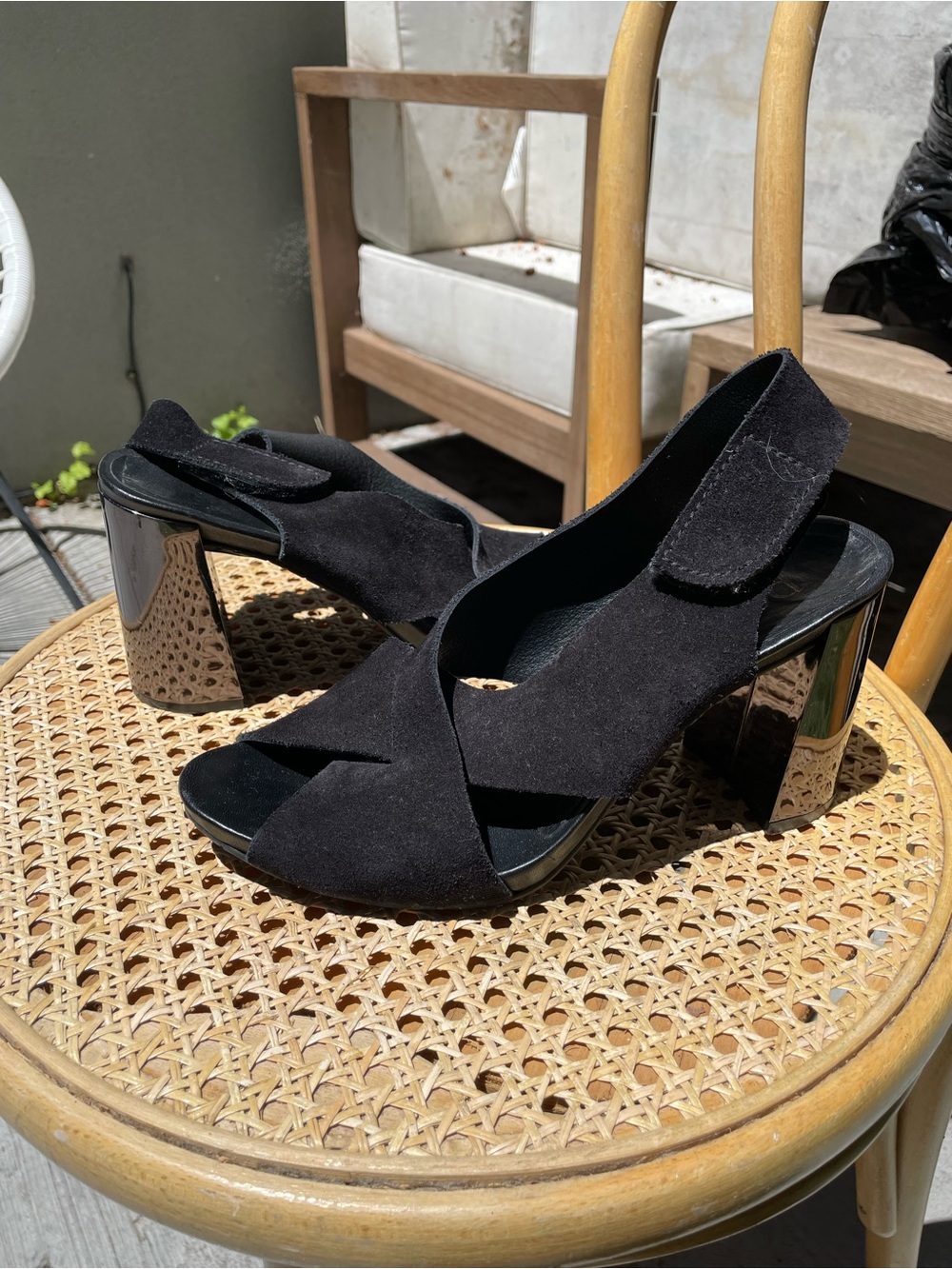 Sz 39.5 Pedro Garcia Heels Suede Chunky High Metallic Heel